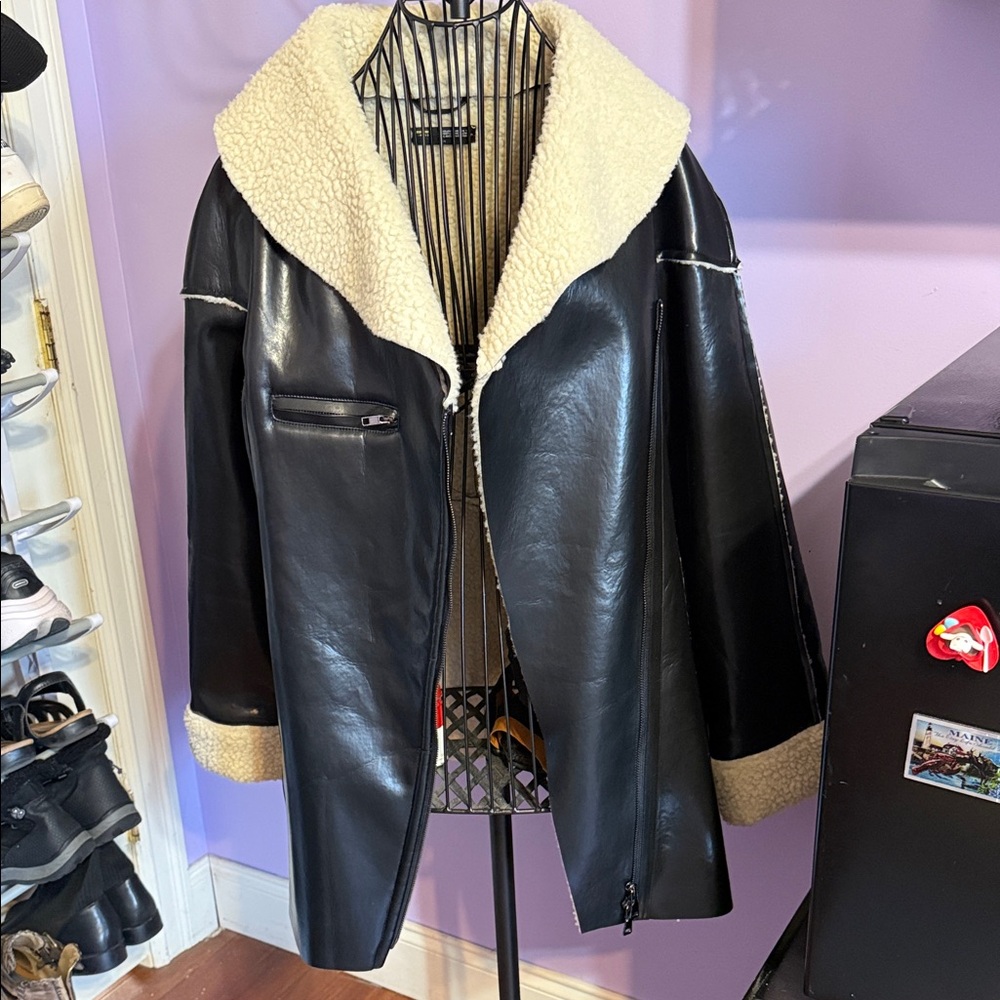 Finesse Black Leather Jacket with Cream Shearling